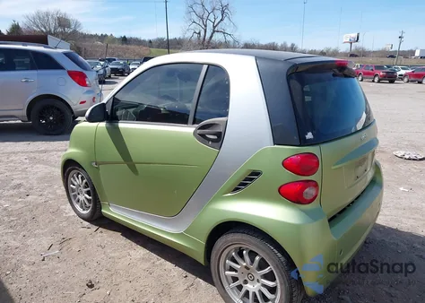 2012 Smart Fortwo Passion z USA, uszkodzony, nr VIN WMEEJ3BA5CK557300